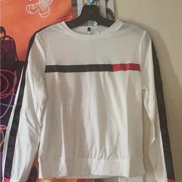 Women's 2 Piece - Picture 2 of 6